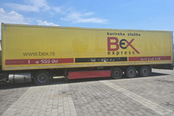 2de7f333-002c-4a3c-b5ed-1d6c2749a405